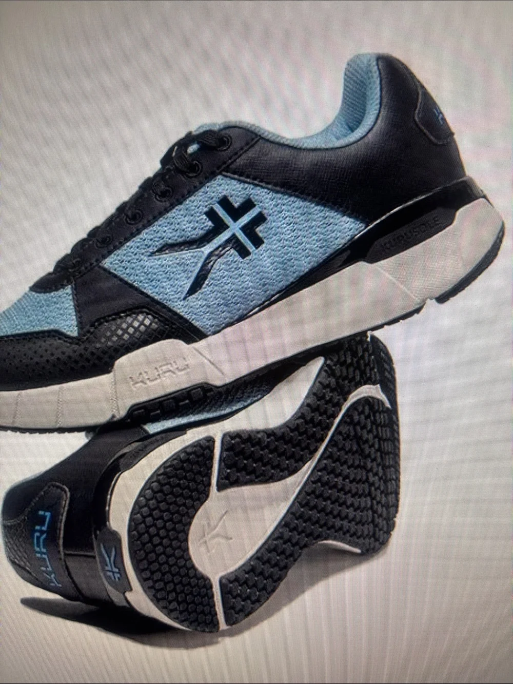 NWB Kuru Womens Quantum 2.  Size 9.5 Wide. Misty Blue/black